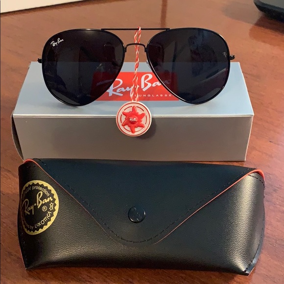 Ray-Ban Accessories - Ray Ban Black Sunglasses